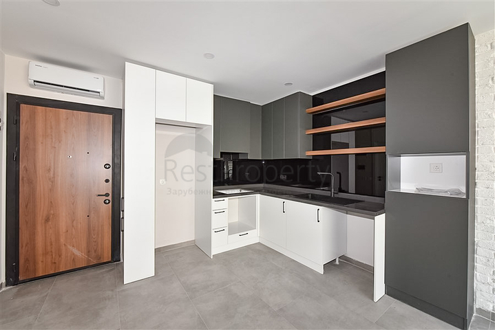 Spacious one-bedroom apartment on Cleopatra