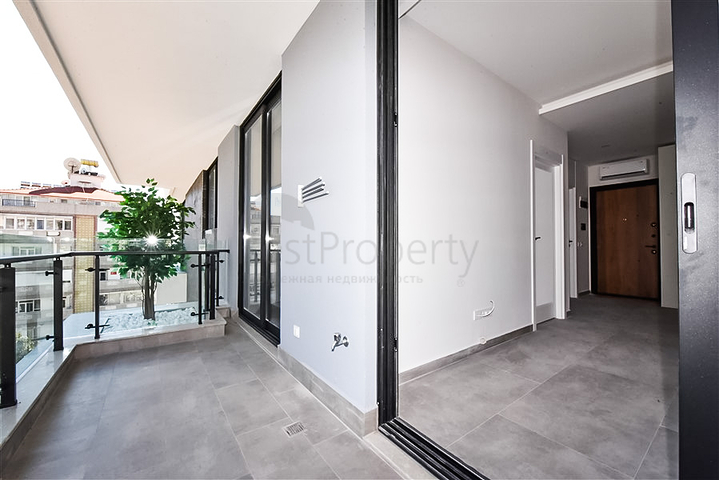 Spacious one-bedroom apartment on Cleopatra