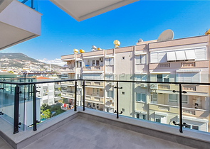 Spacious one-bedroom apartment on Cleopatra