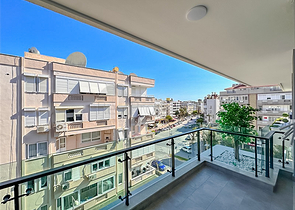 Spacious one-bedroom apartment on Cleopatra