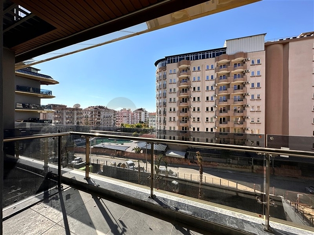 1+1 in a new complex on Cleopatra