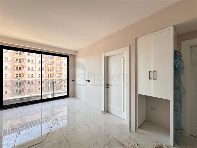 1+1 in a new complex on Cleopatra