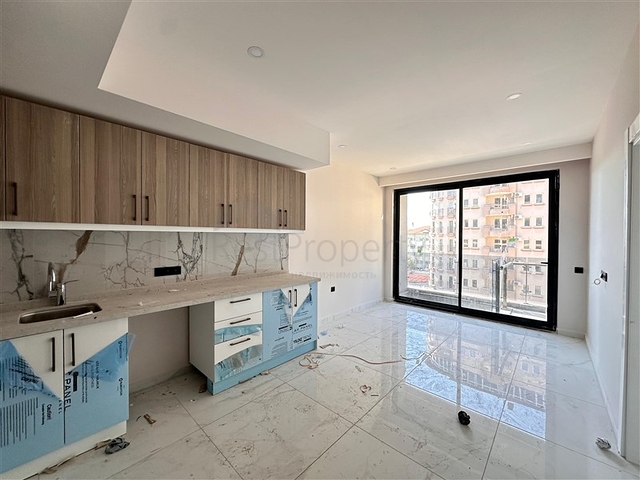 1+1 in a new complex on Cleopatra