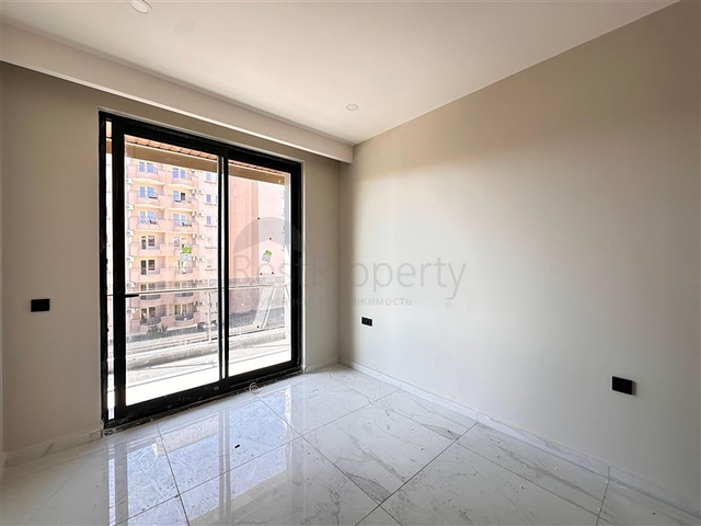 1+1 in a new complex on Cleopatra