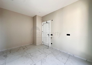 1+1 in a new complex on Cleopatra