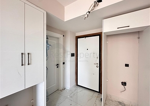 1+1 in a new complex on Cleopatra