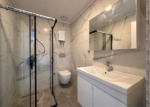 1+1 in a new complex on Cleopatra