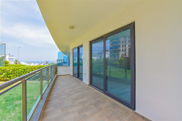 Luxury duplex for citizenship