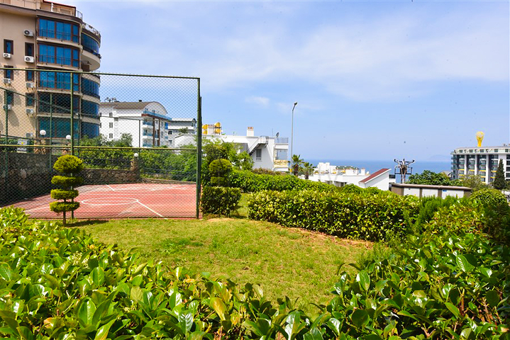 Luxury duplex for citizenship