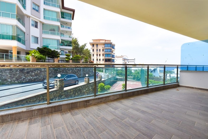 Luxury duplex for citizenship