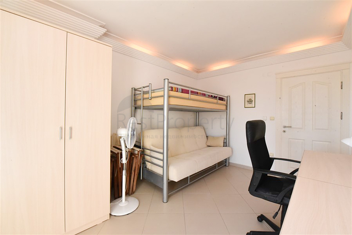 Apartment 3+1 in the center of Alanya