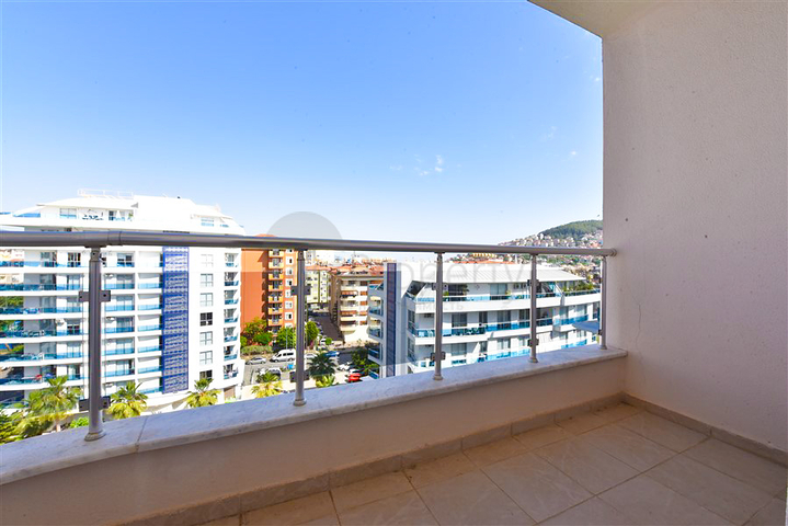 Apartment 3+1 in the center of Alanya