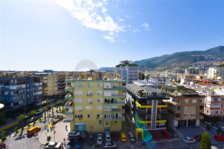 Apartment 3+1 in the center of Alanya