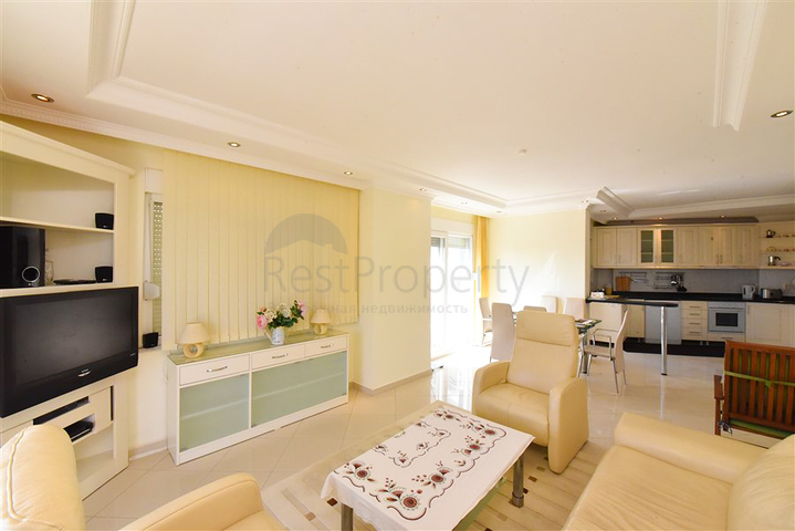 Apartment 3+1 in the center of Alanya