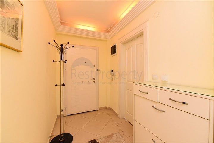Apartment 3+1 in the center of Alanya