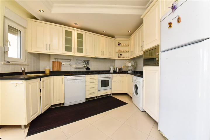 Apartment 3+1 in the center of Alanya