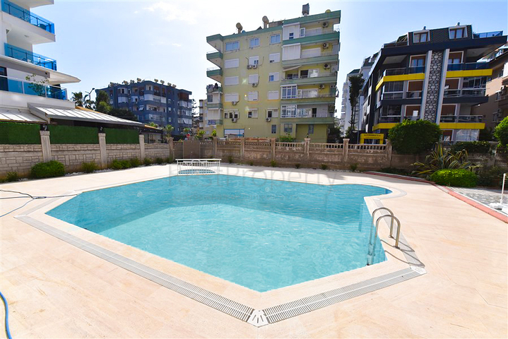 Apartment 3+1 in the center of Alanya