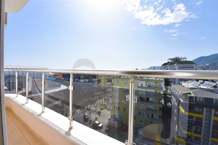 Apartment 3+1 in the center of Alanya
