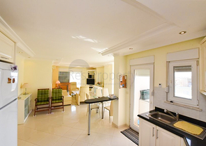 Apartment 3+1 in the center of Alanya