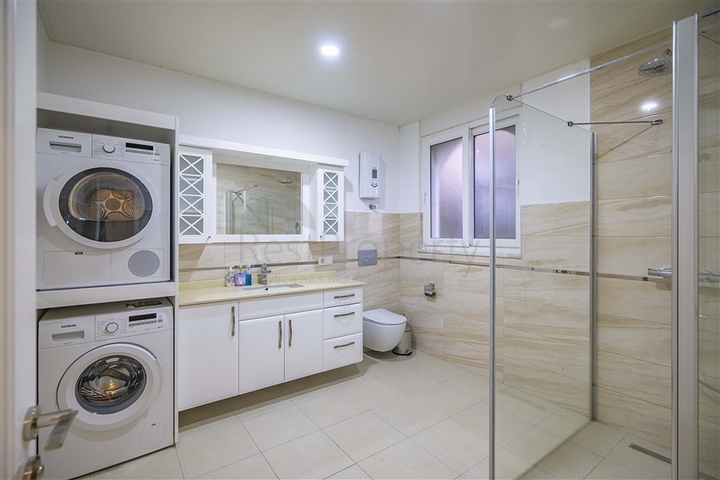 Spacious two-storey villa with panoramic views of the Mediterranean Sea