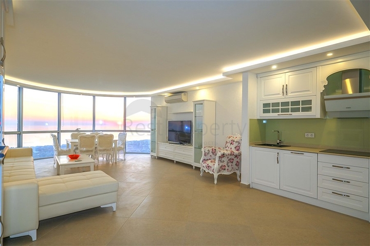 Spacious two-storey villa with panoramic views of the Mediterranean Sea