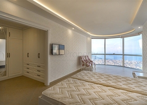 Spacious two-storey villa with panoramic views of the Mediterranean Sea