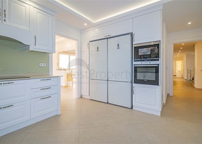 Spacious two-storey villa with panoramic views of the Mediterranean Sea