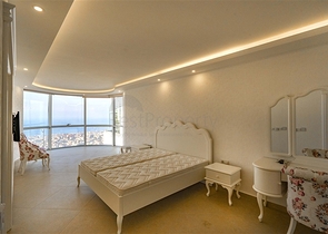 Spacious two-storey villa with panoramic views of the Mediterranean Sea