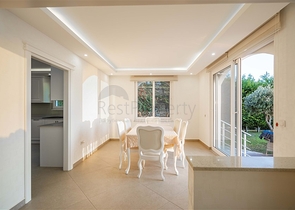 Spacious two-storey villa with panoramic views of the Mediterranean Sea