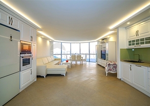 Spacious two-storey villa with panoramic views of the Mediterranean Sea