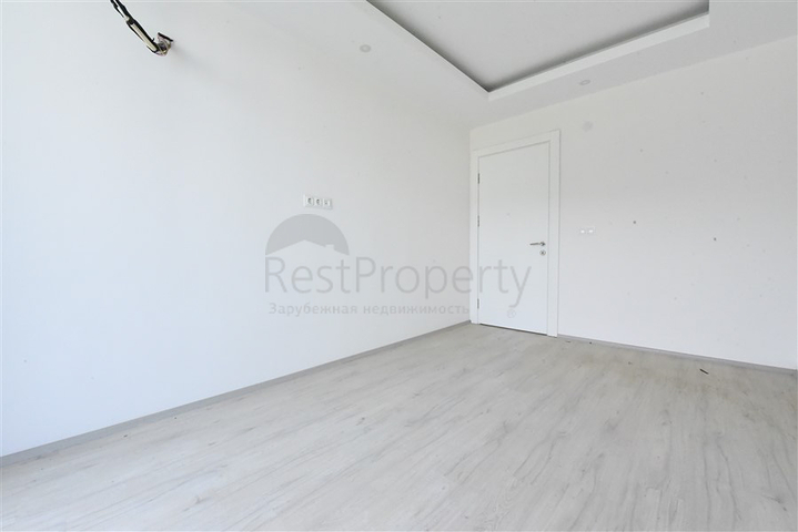 2+1 apartment in the picturesque Kargicak area, just 300 m from the sea