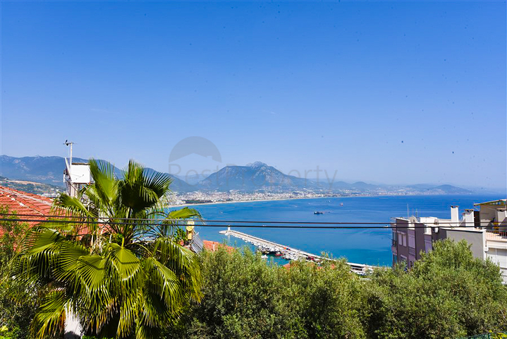 2+1 apartment in the historical place of Alanya