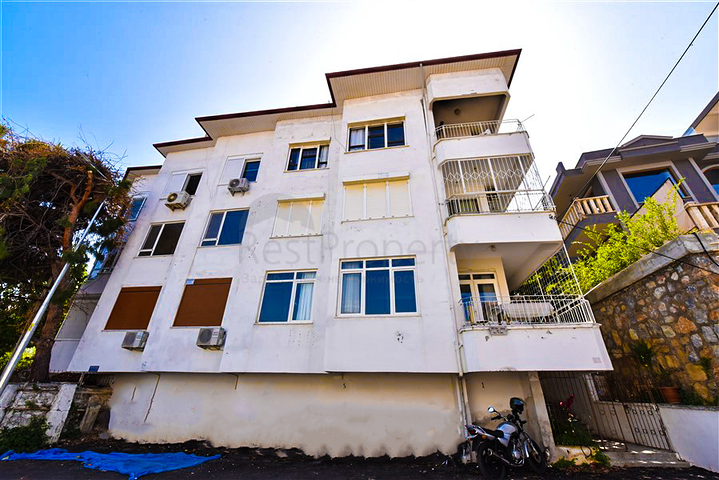 2+1 apartment in the historical place of Alanya