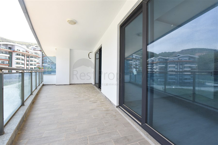 Spacious 1+1 apartment in Kargicak district