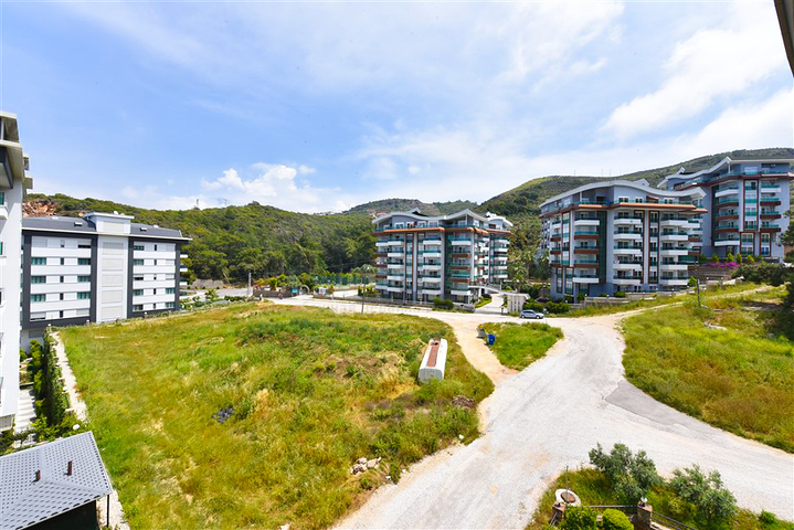 Spacious 1+1 apartment in Kargicak district