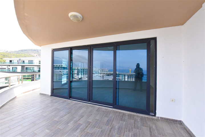 Luxury penthouse overlooking the Mediterranean Sea in Kargicak district