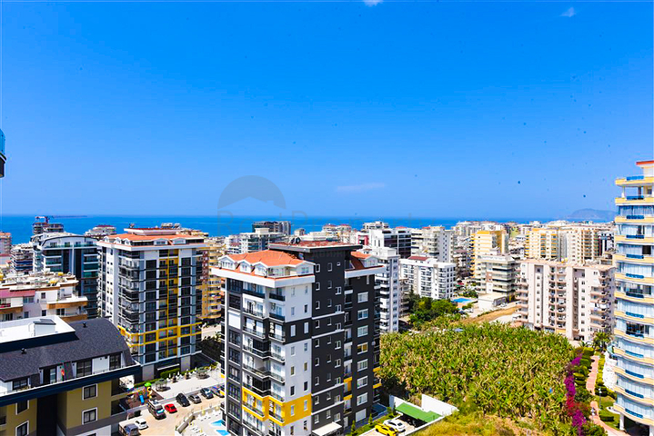 Spacious 3+1 penthouse in Mahmutlar district