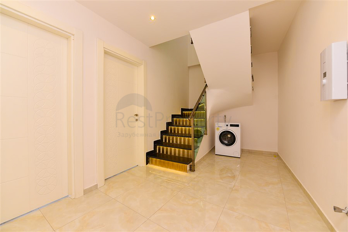 Spacious 3+1 penthouse in Mahmutlar district