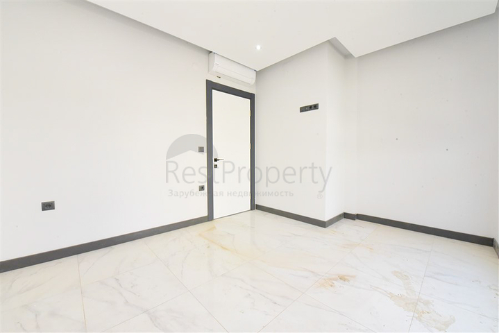 4+1 villa for a large family 