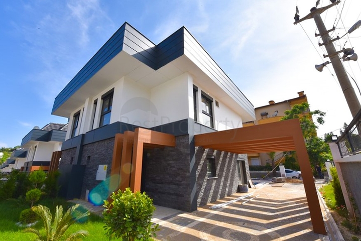 4+1 villa for a large family 