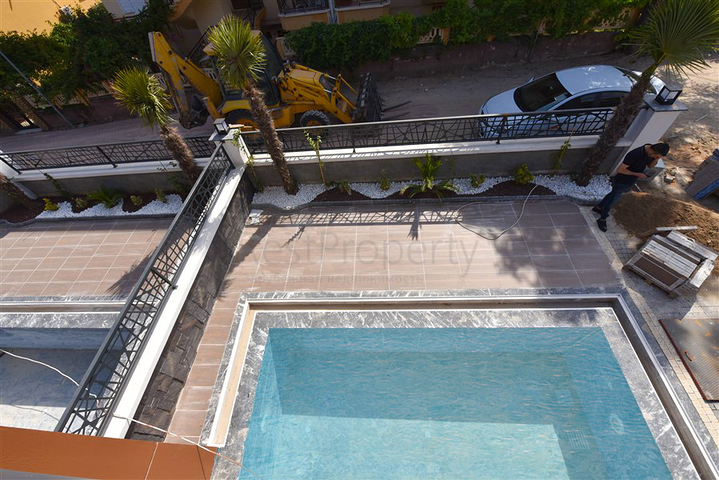 4+1 villa for a large family 