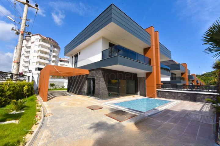 4+1 villa for a large family 