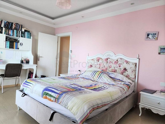 Spacious 3+1 apartment with panoramic sea view