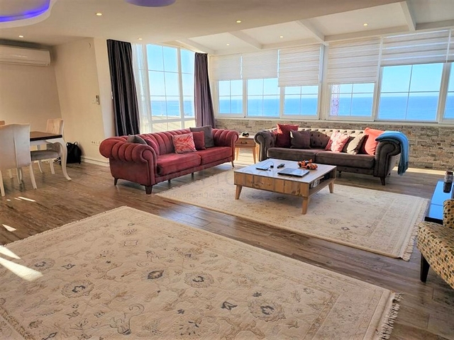 Spacious 3+1 apartment with panoramic sea view