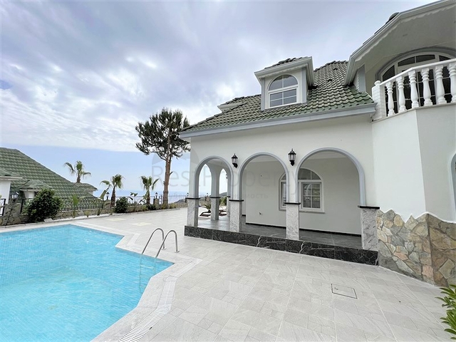 3+1 villa with panoramic sea views with the possibility of obtaining Turkish citizenship