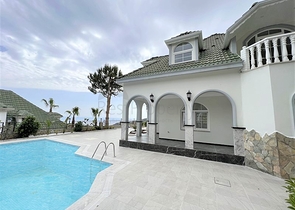 3+1 villa with panoramic sea views with the possibility of obtaining Turkish citizenship