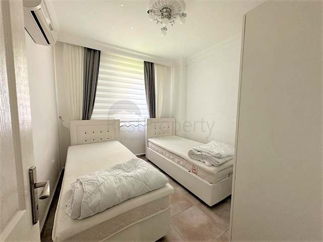 2+1 apartment with separate kitchen in the center of Alanya