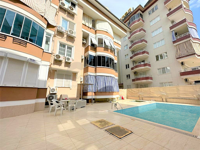 2+1 apartment with separate kitchen in the center of Alanya