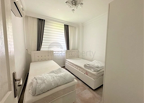 2+1 apartment with separate kitchen in the center of Alanya