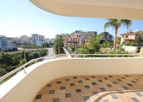 2+1 apartment in Mahmutlar district